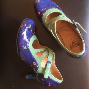 Fluevog Shoes - Fluevog Pearl Heart heels Fluevog Shoes - Fluevog Pearl Heart heels